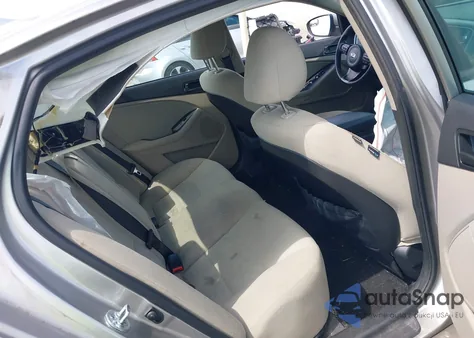 2015 Kia Optima Lx z USA, uszkodzony, nr VIN 5XXGM4A75FG379610